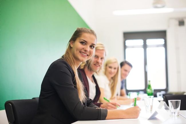 Die IST-Hochschule für Management bietet Fernstudiengänge aus den Bereichen Sport, Fitness, Gesundheit, Tourismus, Hospitality, Event, Medien und Kommunikation an. Die IST-Hochschule für Management bietet Fernstudiengänge aus den Bereichen Sport, Fitness, Gesundheit, Tourismus, Hospitality, Event, Medien und Kommunikation an.