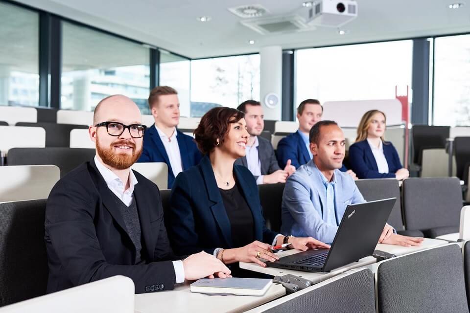 MBA-Studenten im Unterricht MBA-Studenten im Unterricht