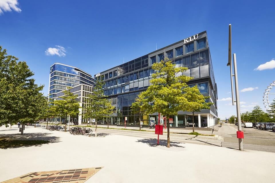 Die KLU im Herzen von Hamburgs HafenCity Die KLU im Herzen von Hamburgs HafenCity
